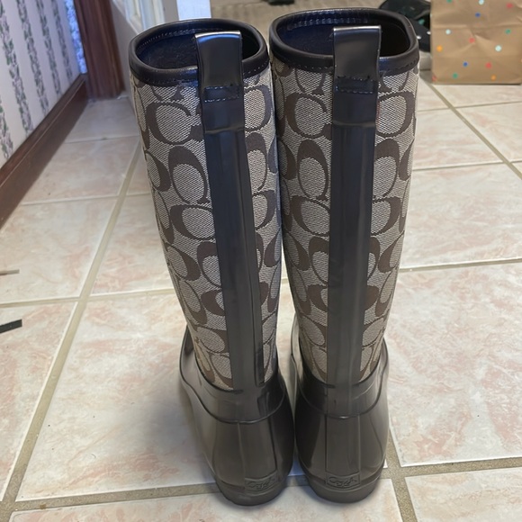 COACH Rain Boots. Size 7. Worn twice! - Picture 3 of 7